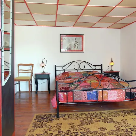 Mediterranean House In Kyffh Userland With Terrace And Herb Garden 켈브라